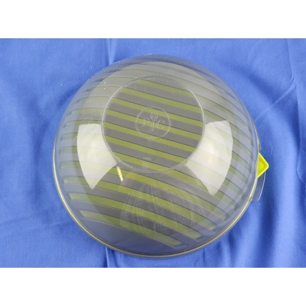 Pampered‎ Chef 4 Piece  Salad Cutting Bowl Set